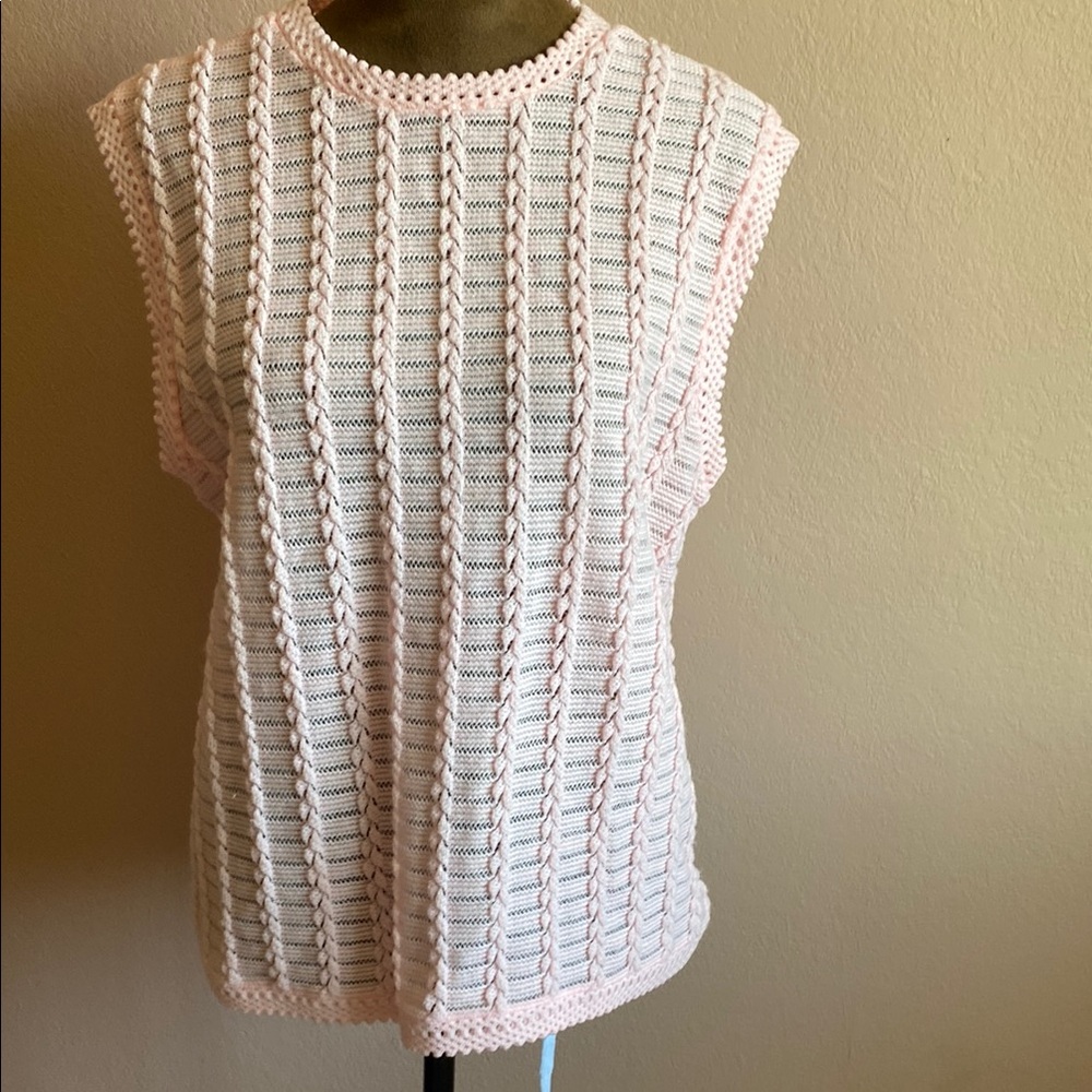 MONTGOMERY WARD Elegant Pink Sleeveless Top